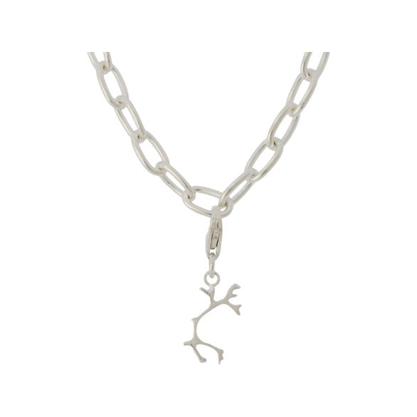 Armband med renhorns berlock Tjoarvve av Jokkmokks Tenn. Köp i vår butik Arctic Collection i Gammelstad