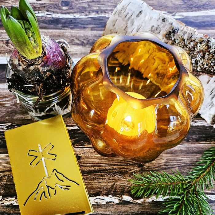 hjortronlykta i glas. Arctic Collection hantverksbutik