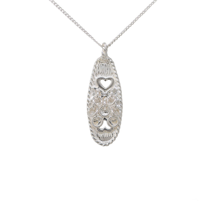 kärlekens halsband i silver med silverkedja