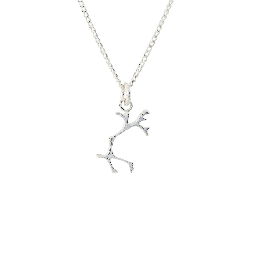 silverhalsband med silverkedja med hängandes litet renhorn i silver